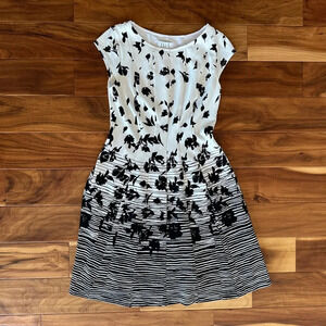 Elle Black and White Sleeveless Party Dress NWT size Medium